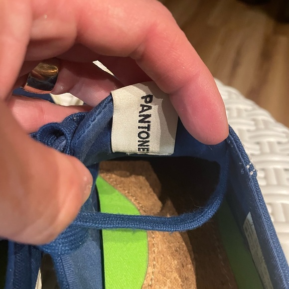 Pantone Blue Sneakers Womens Size 7 - Picture 7 of 10